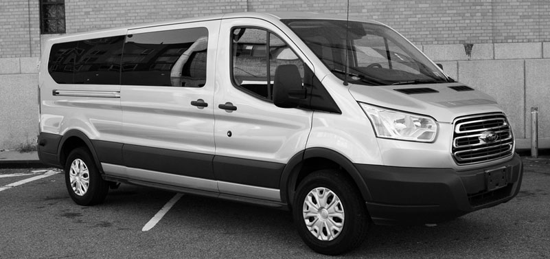 12 Passanger Van Rentals Offer Space Comfort And Speed